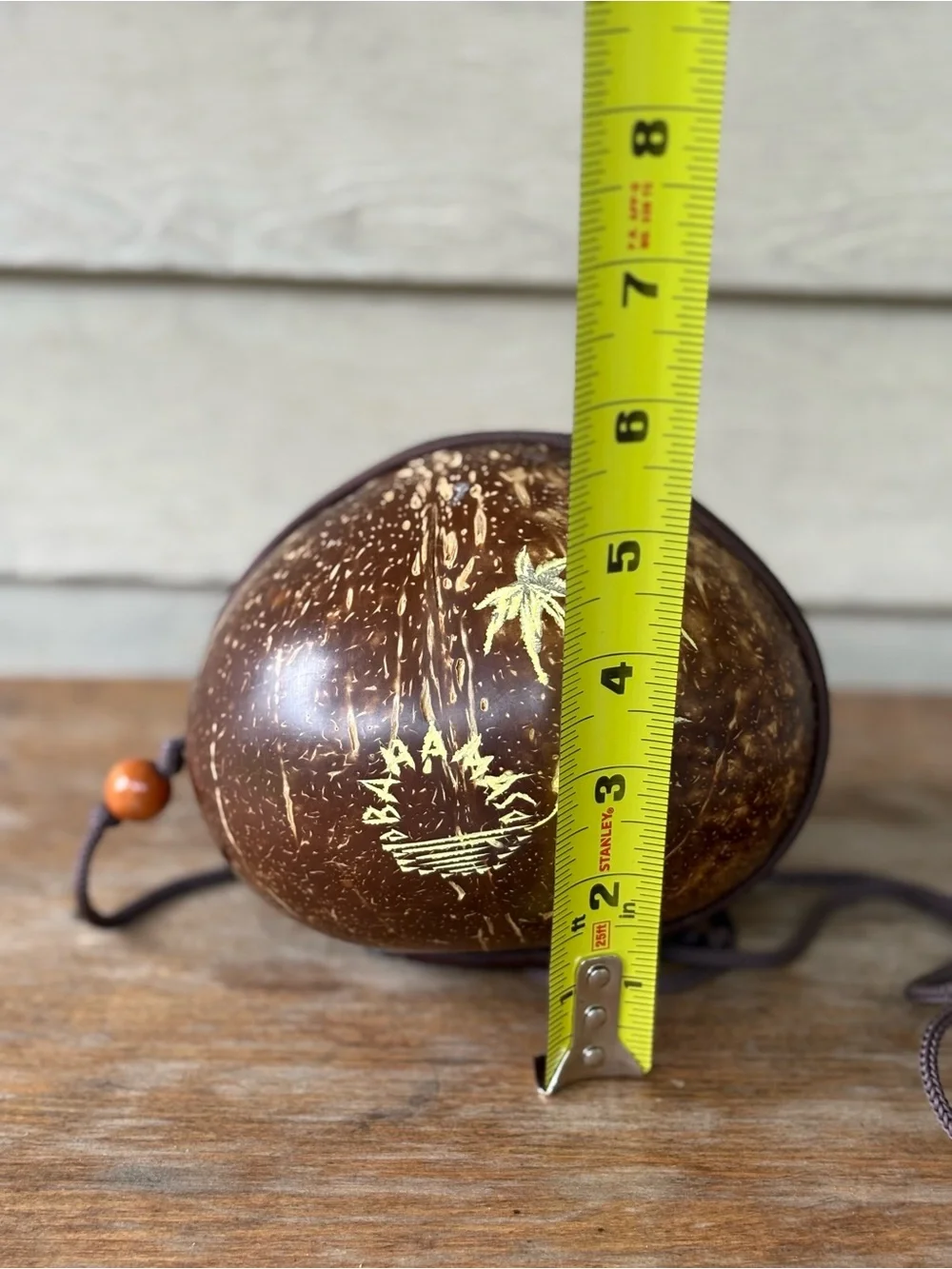 VTG unbranded coconut shell crossbody bag featuring a hand-etched palm tree